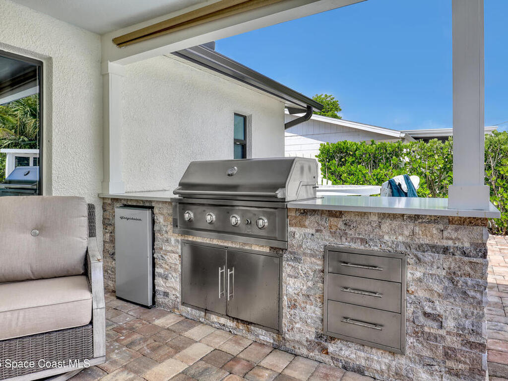 1190 Yacht Club Boulevard, Indian Harbour Beach, FL 32937