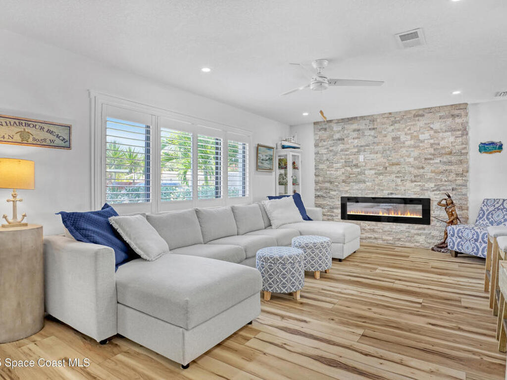 1190 Yacht Club Boulevard, Indian Harbour Beach, FL 32937