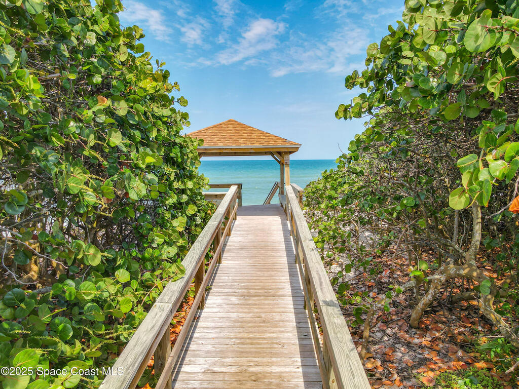201 Woody Circle, Melbourne Beach, FL 32951