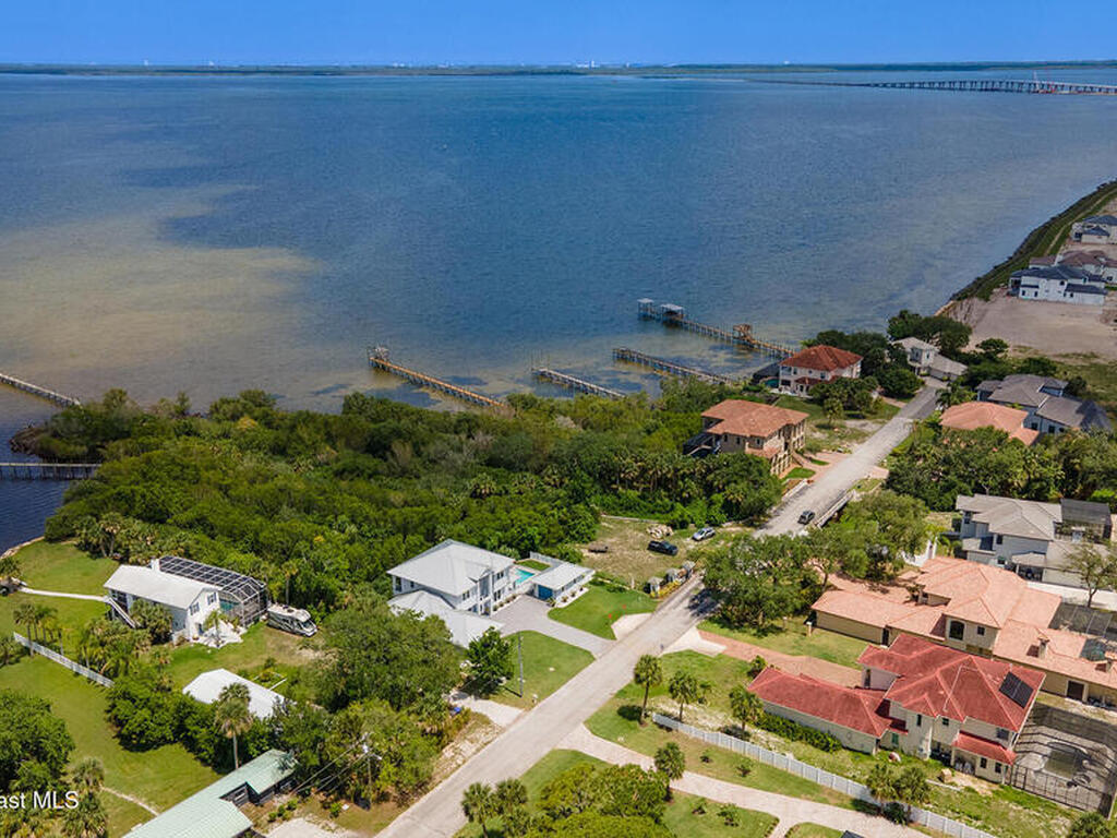 5454 Riveredge Drive, Titusville, FL 32780