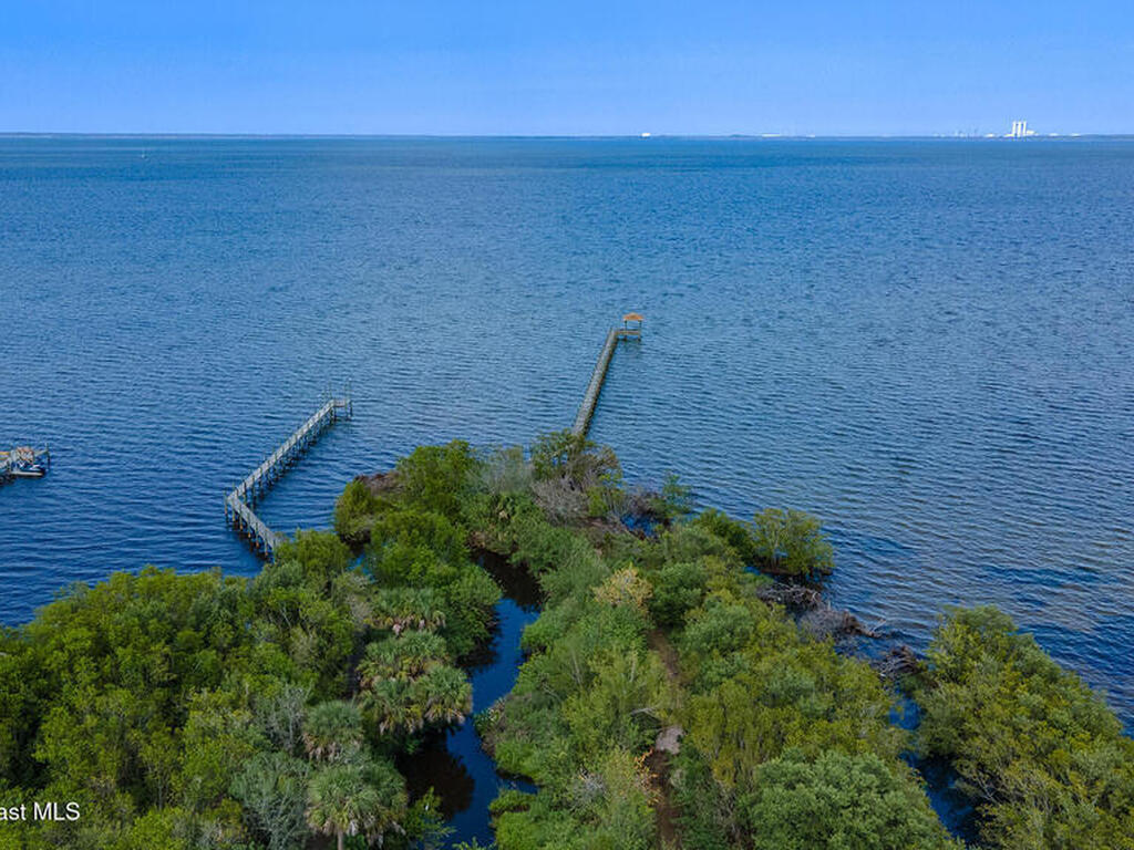 5454 Riveredge Drive, Titusville, FL 32780