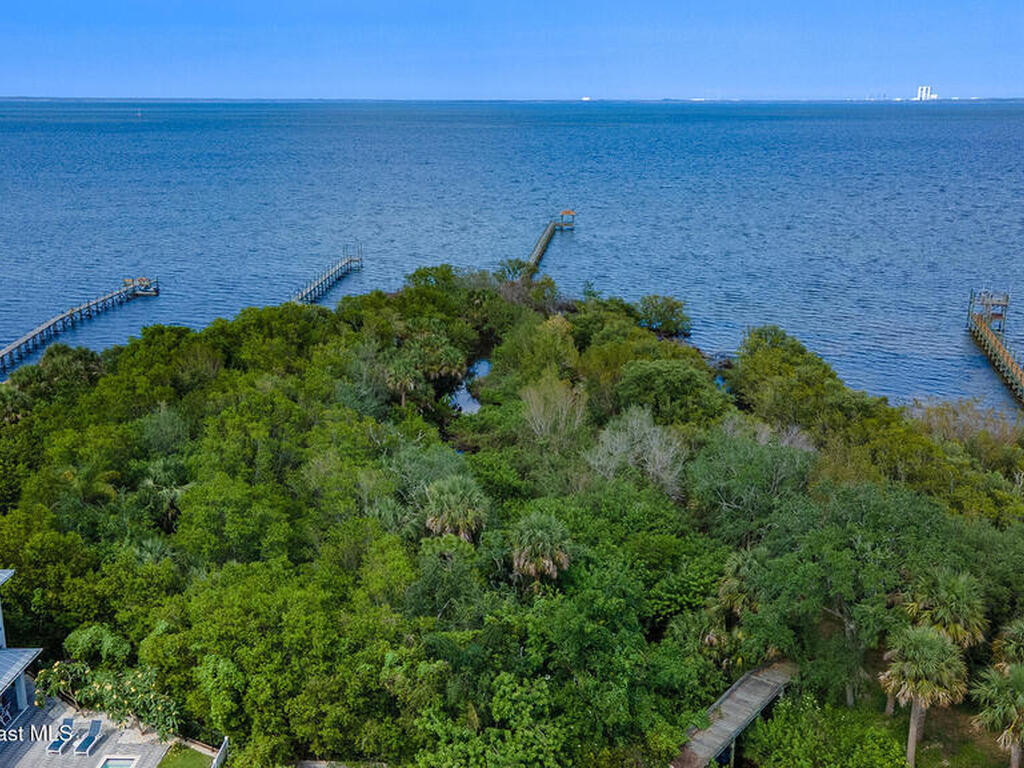 5454 Riveredge Drive, Titusville, FL 32780