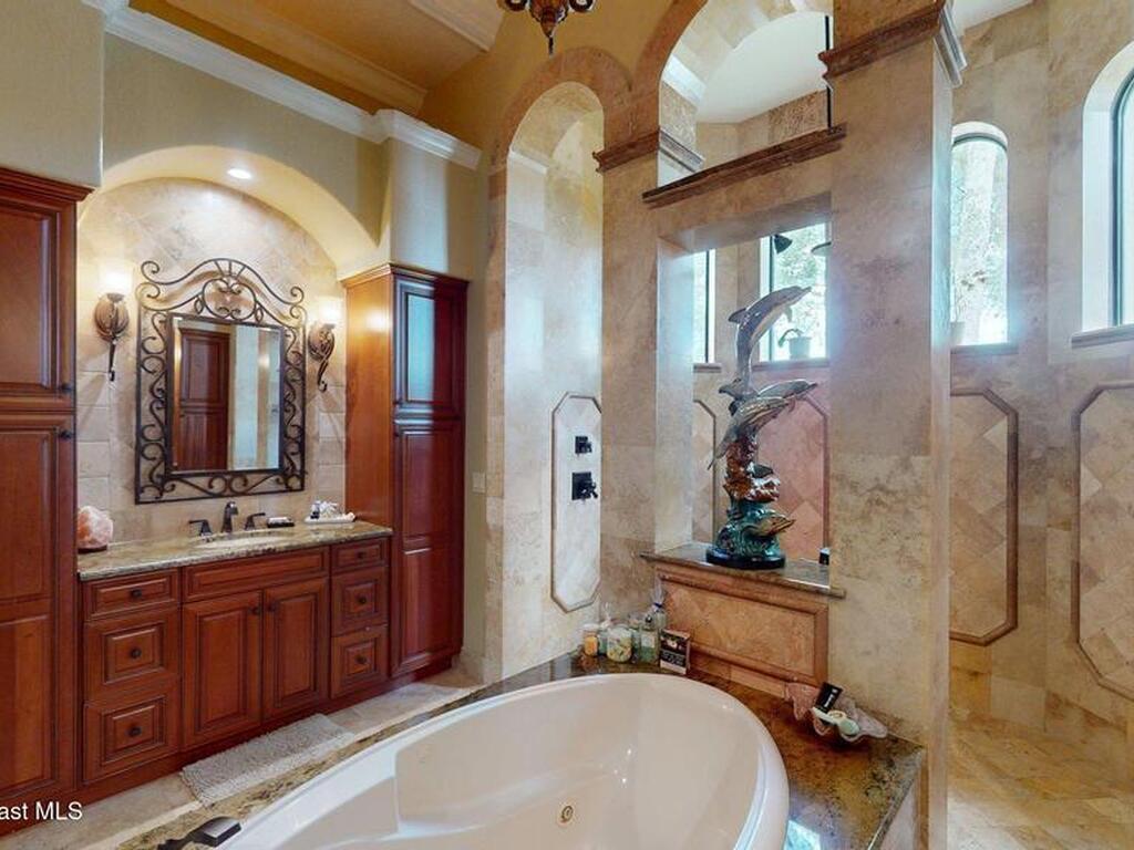 5454 Riveredge Drive, Titusville, FL 32780