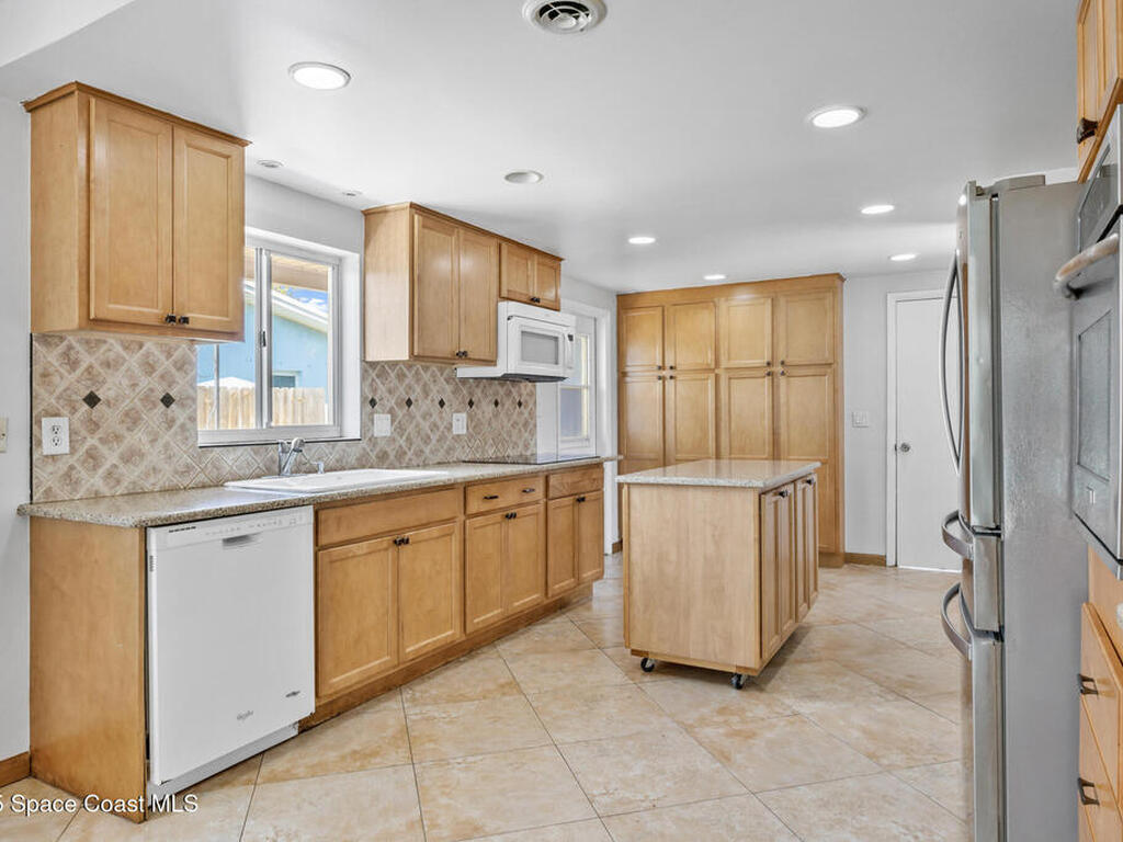 1109 Pinetree Drive, Indian Harbour Beach, FL 32937