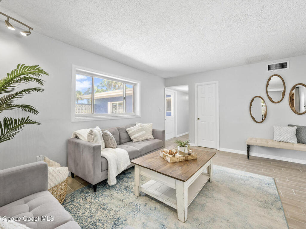 1109 Pinetree Drive, Indian Harbour Beach, FL 32937