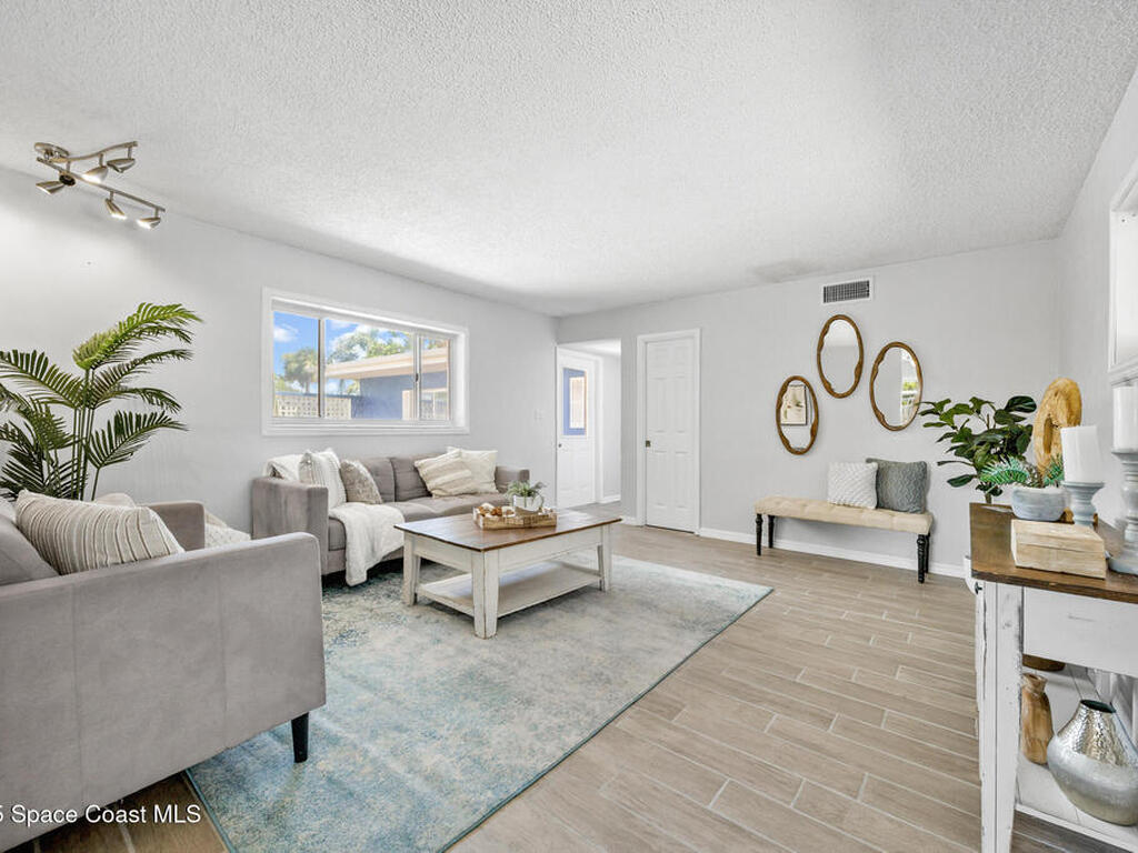 1109 Pinetree Drive, Indian Harbour Beach, FL 32937