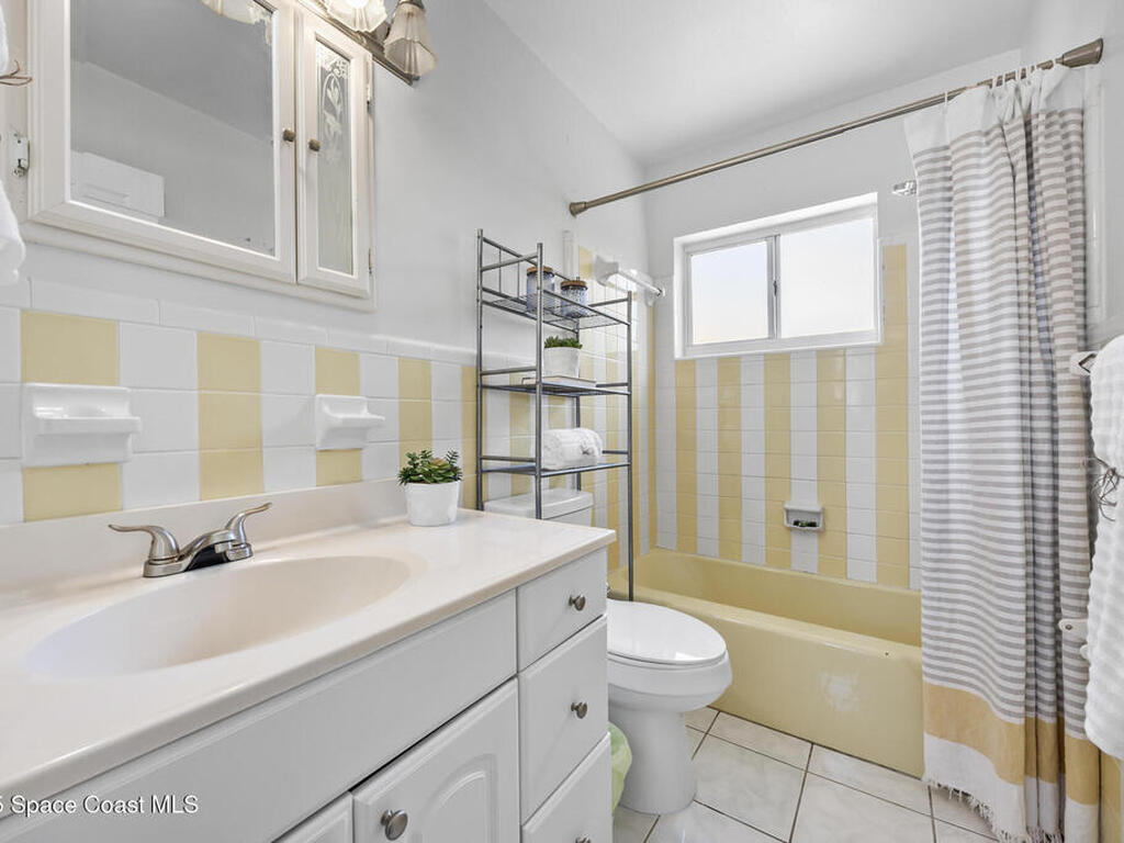 1109 Pinetree Drive, Indian Harbour Beach, FL 32937