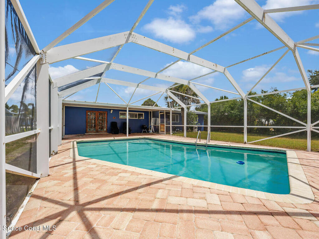 1109 Pinetree Drive, Indian Harbour Beach, FL 32937