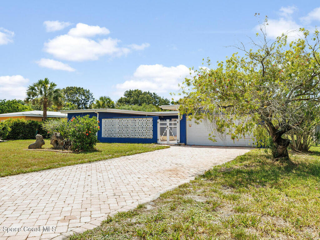1109 Pinetree Drive, Indian Harbour Beach, FL 32937