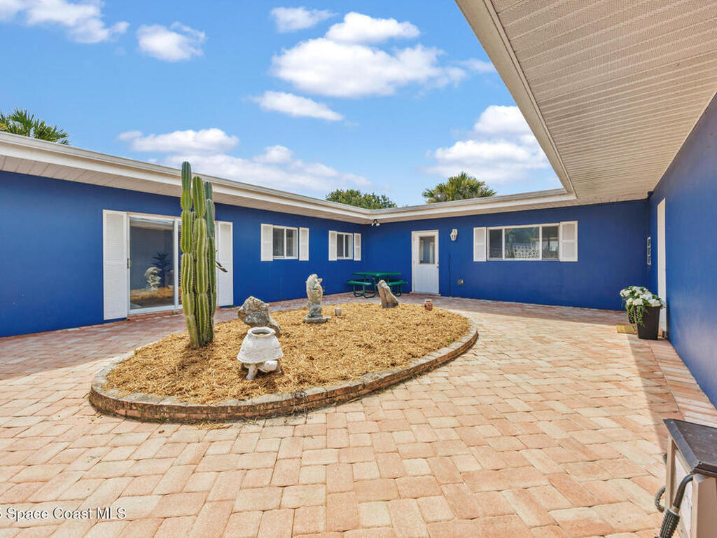 1109 Pinetree Drive, Indian Harbour Beach, FL 32937