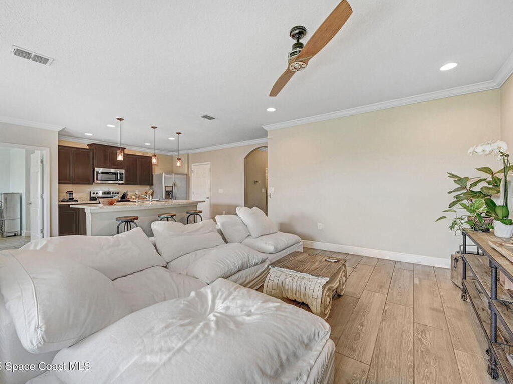 910 Swiss Pointe Lane, Rockledge, FL 32955