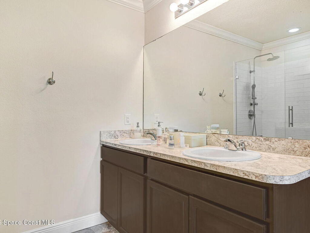 910 Swiss Pointe Lane, Rockledge, FL 32955