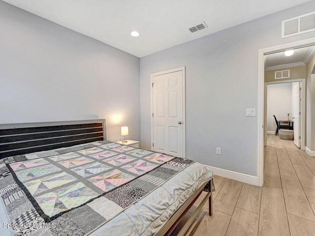 910 Swiss Pointe Lane, Rockledge, FL 32955