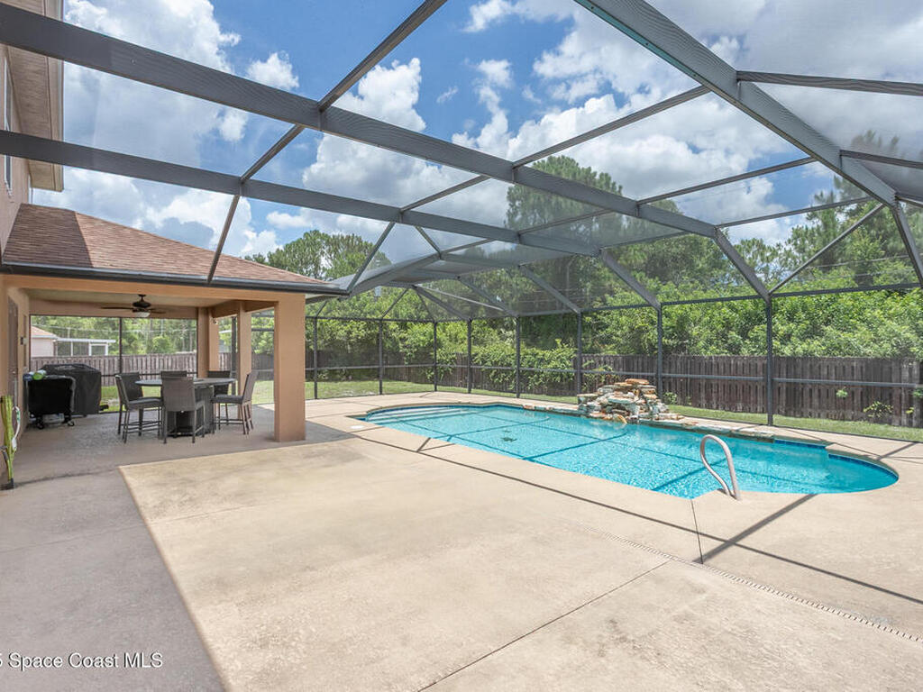 2501 Eldron Boulevard, Palm Bay, FL 32909