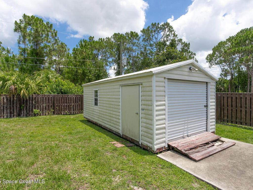 2501 Eldron Boulevard, Palm Bay, FL 32909