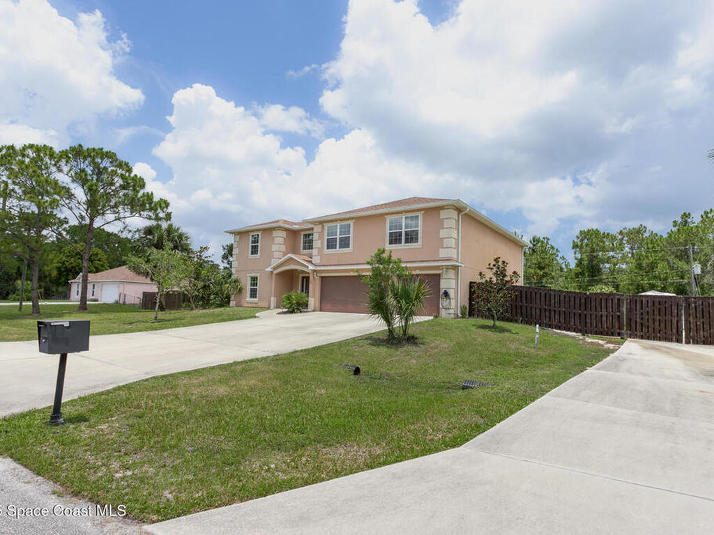 2501 Eldron Boulevard, Palm Bay, FL 32909