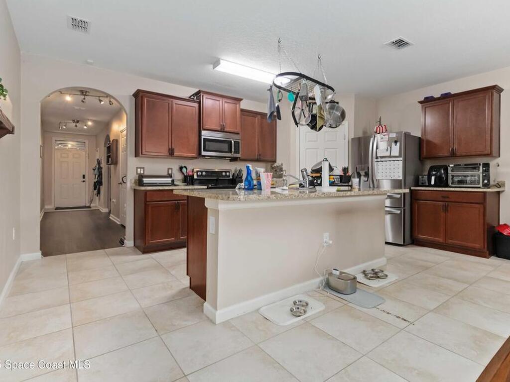 1070 Swiss Pointe Lane, Rockledge, FL 32955