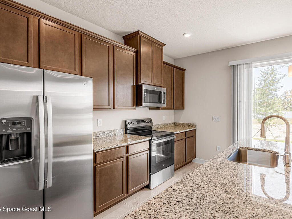 1865 Kendall Pointe Place, Melbourne, FL 32935