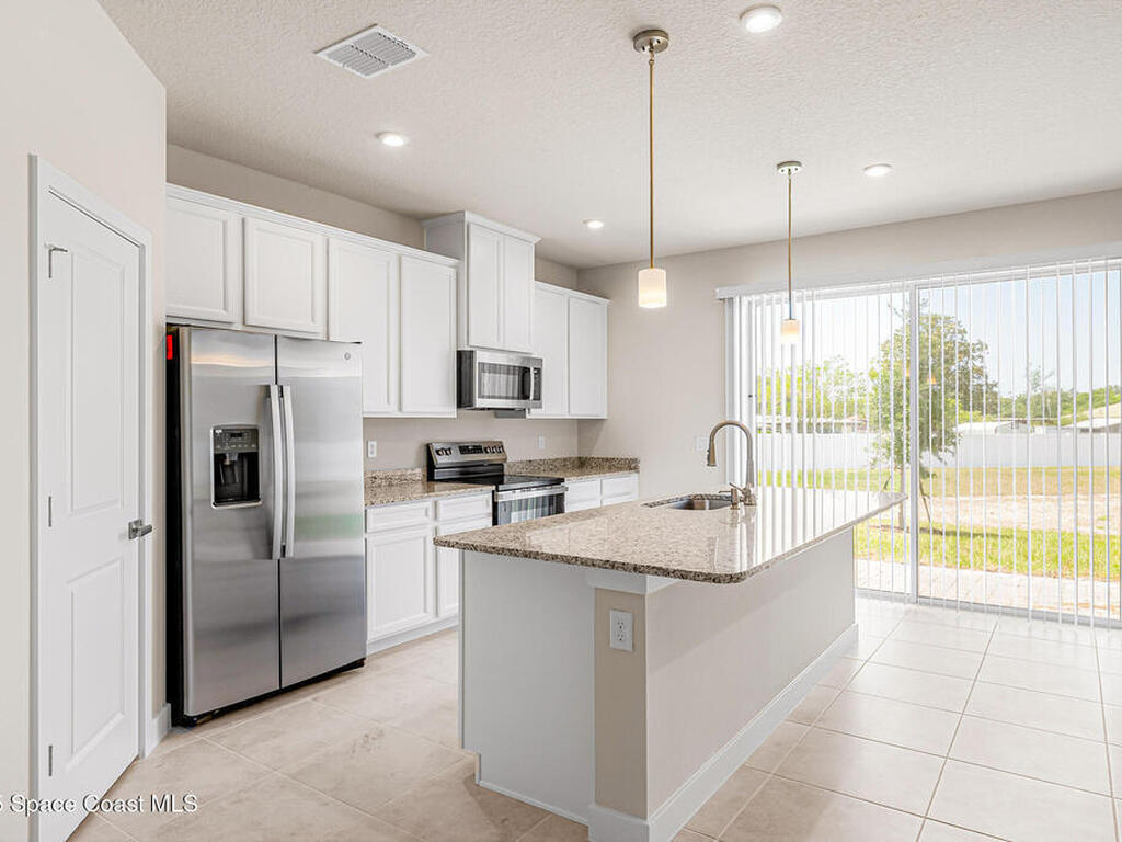1875 Kendall Pointe Place, Melbourne, FL 32935