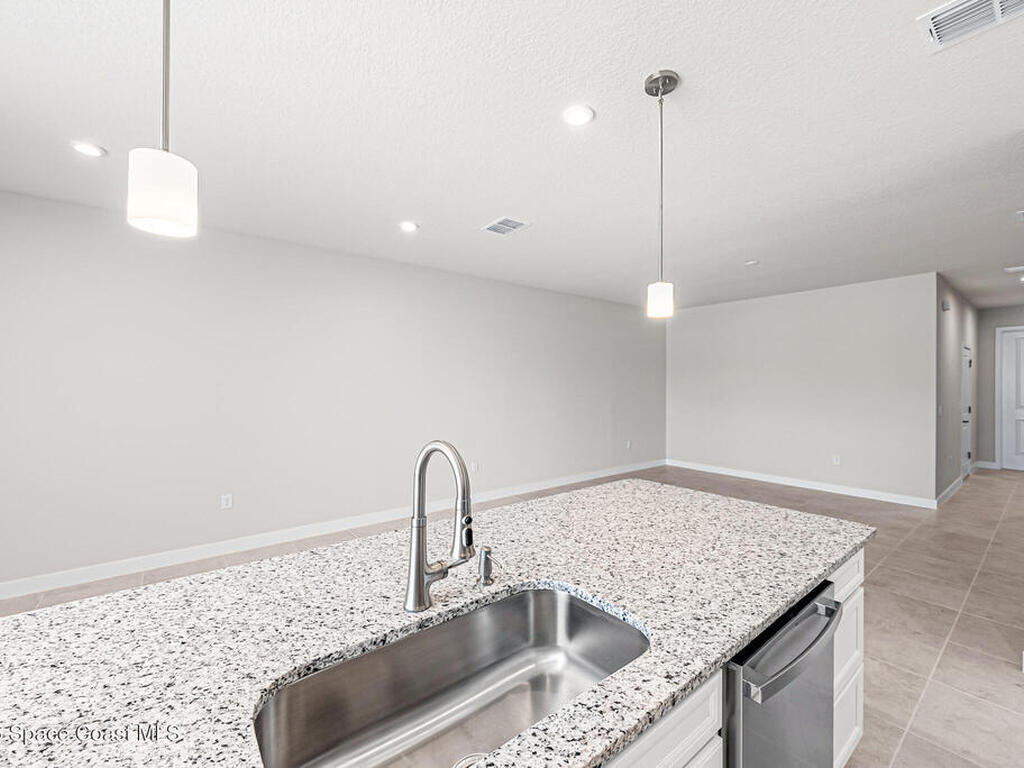 1875 Kendall Pointe Place, Melbourne, FL 32935