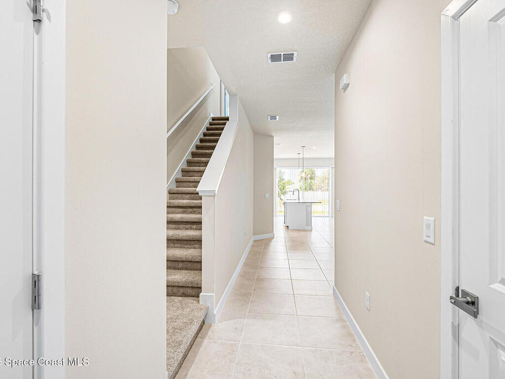 1875 Kendall Pointe Place, Melbourne, FL 32935
