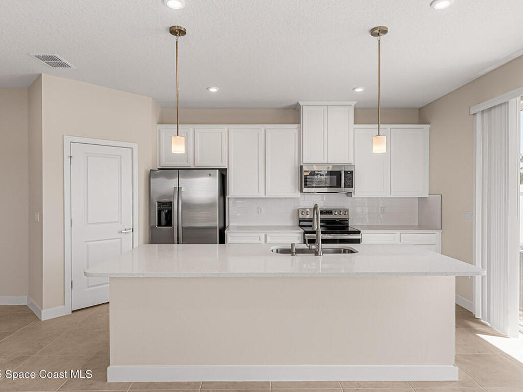 1715 Kendall Pointe Place, Melbourne, FL 32935