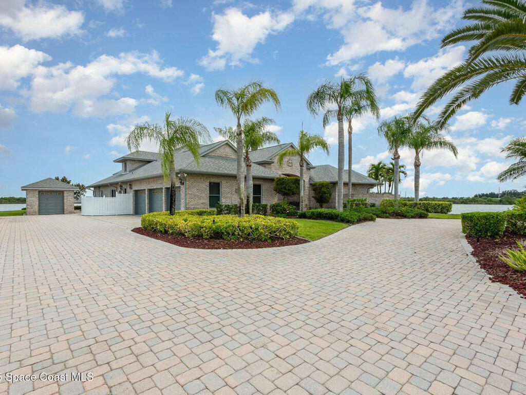 1175 Tuckaway Drive, Rockledge, FL 32955
