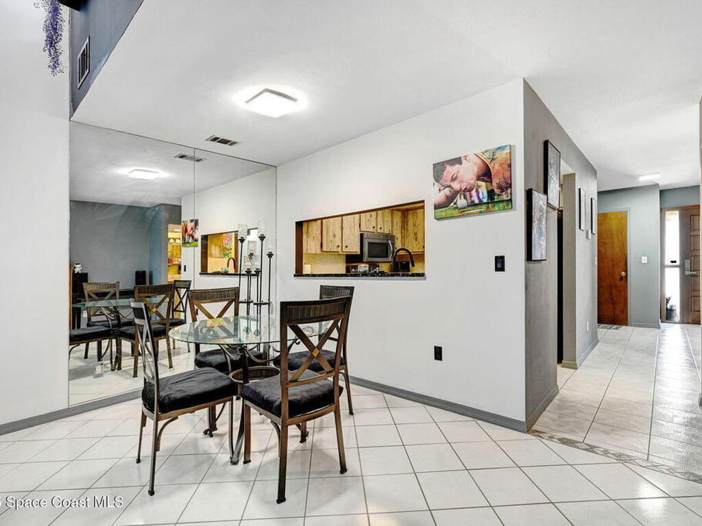 525 Summerset Court, Indian Harbour Beach, FL 32937