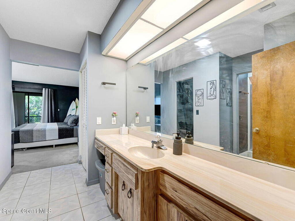 525 Summerset Court, Indian Harbour Beach, FL 32937