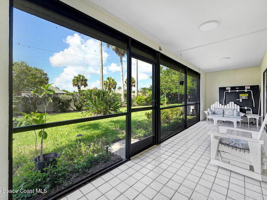 525 Summerset Court, Indian Harbour Beach, FL 32937