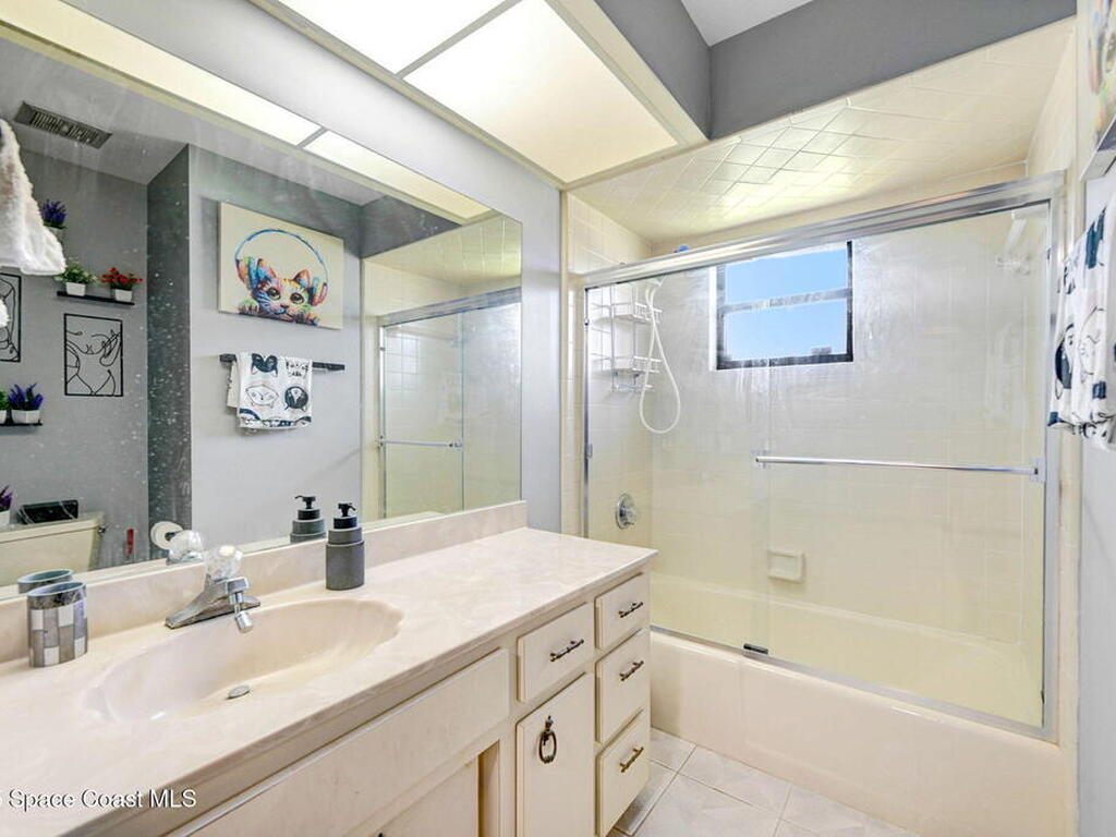525 Summerset Court, Indian Harbour Beach, FL 32937