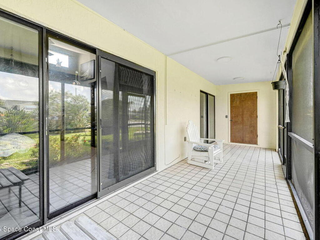 525 Summerset Court, Indian Harbour Beach, FL 32937