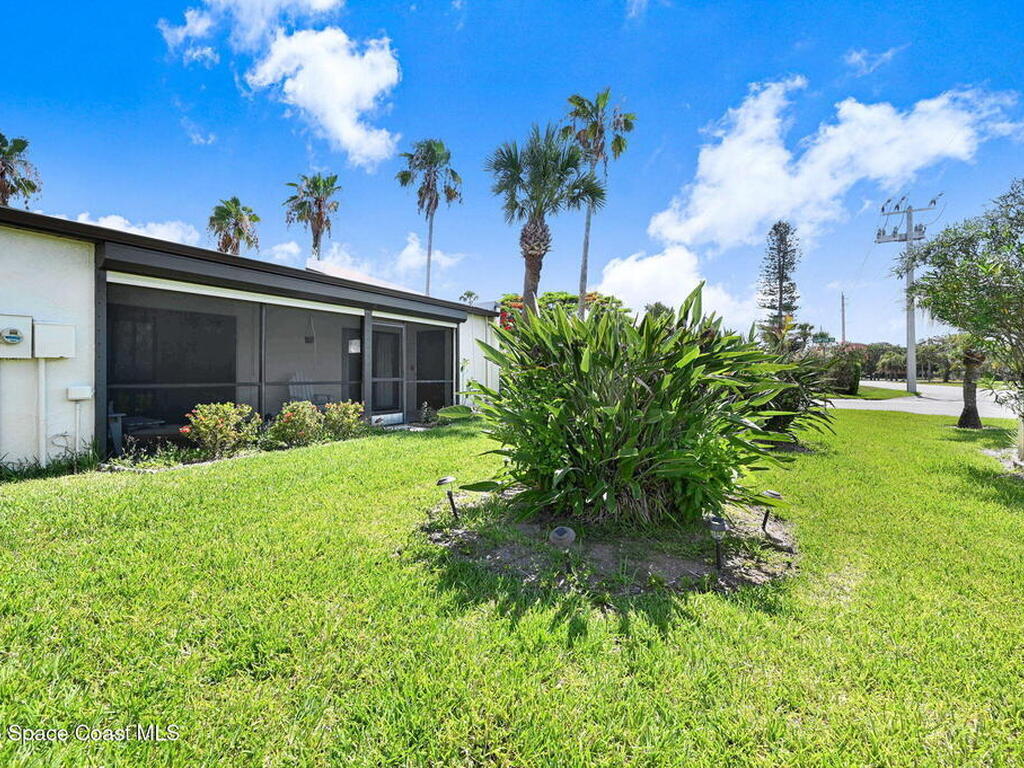 525 Summerset Court, Indian Harbour Beach, FL 32937