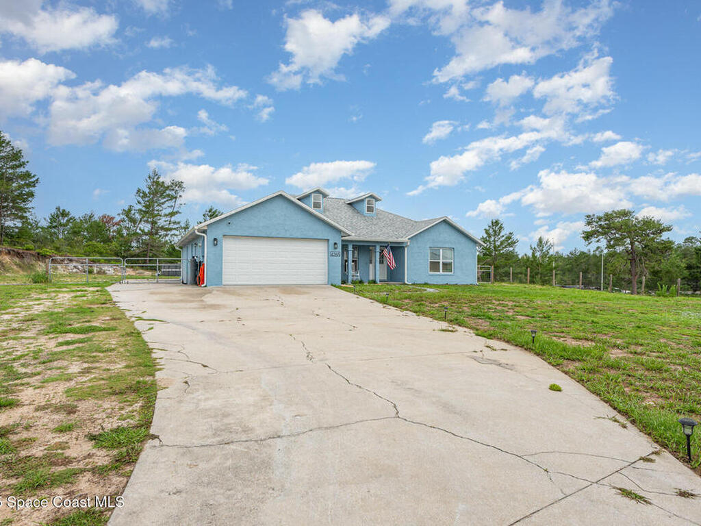 4265 Robins Hill Court, Mims, FL 32754