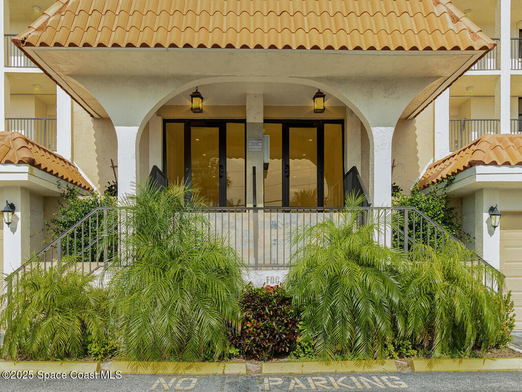 2815 S Atlantic Avenue, Cocoa Beach, FL 32931