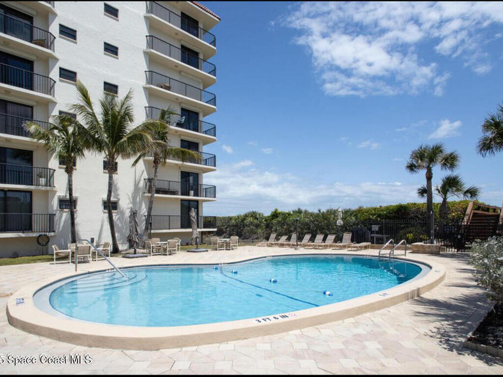 2815 S Atlantic Avenue, Cocoa Beach, FL 32931