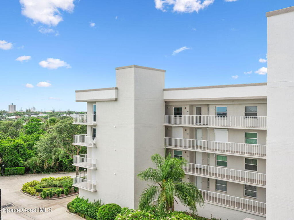 8700 Ridgewood Avenue, Cape Canaveral, FL 32920