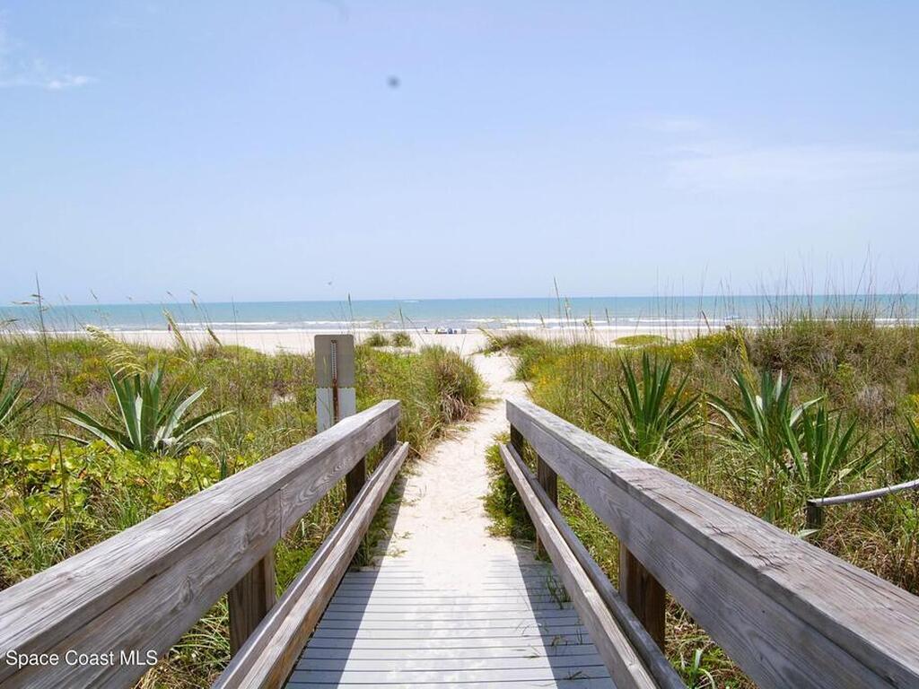 8700 Ridgewood Avenue, Cape Canaveral, FL 32920