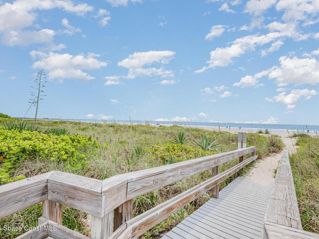 8700 Ridgewood Avenue, Cape Canaveral, FL 32920