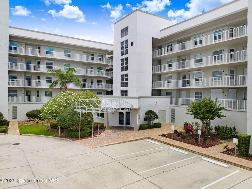 8700 Ridgewood Avenue, Cape Canaveral, FL 32920