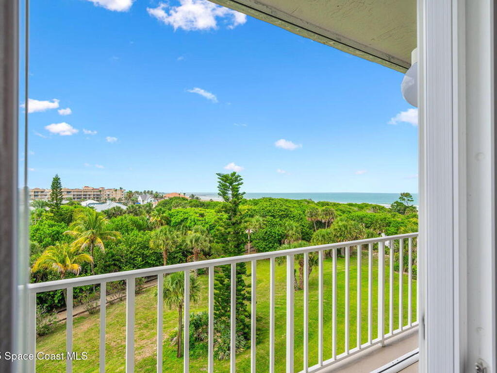 8700 Ridgewood Avenue, Cape Canaveral, FL 32920