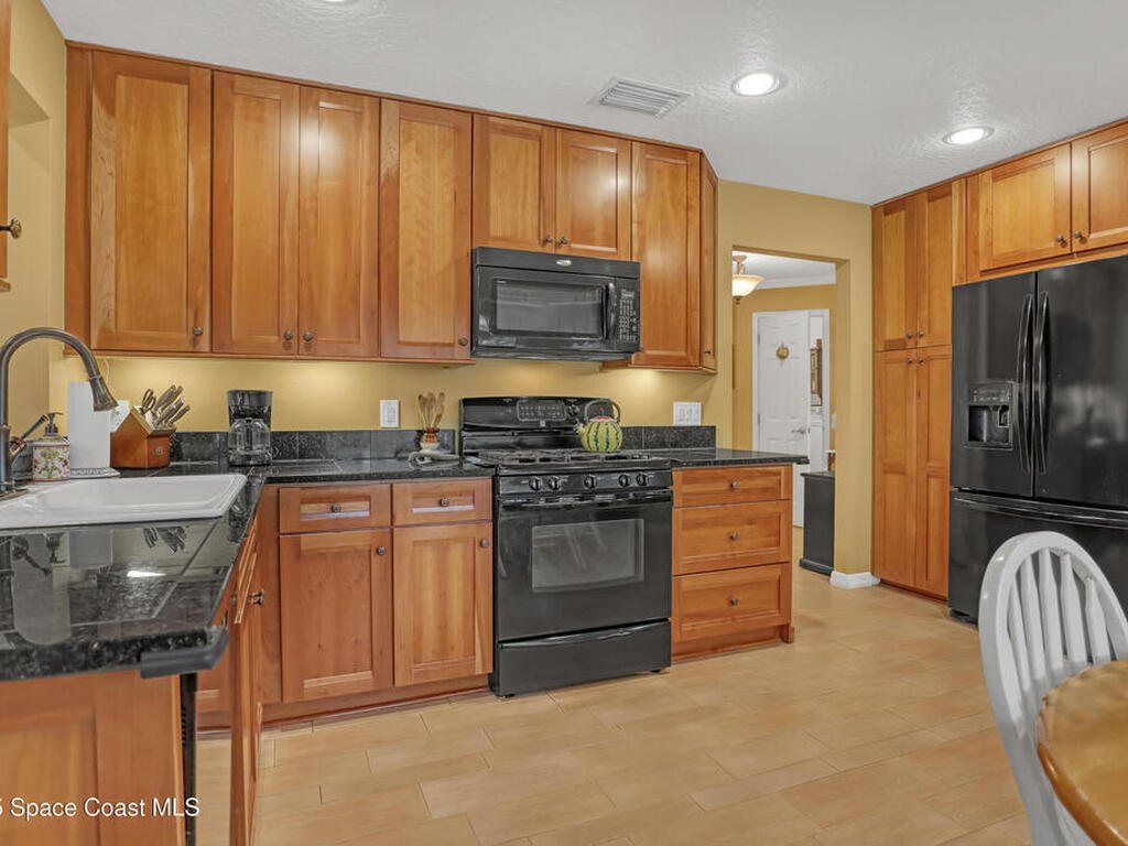 2600 Lowell Circle, Melbourne, FL 32935