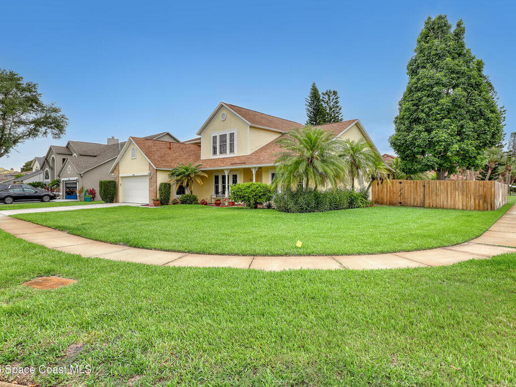 2600 Lowell Circle, Melbourne, FL 32935