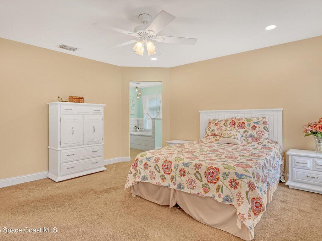 2600 Lowell Circle, Melbourne, FL 32935