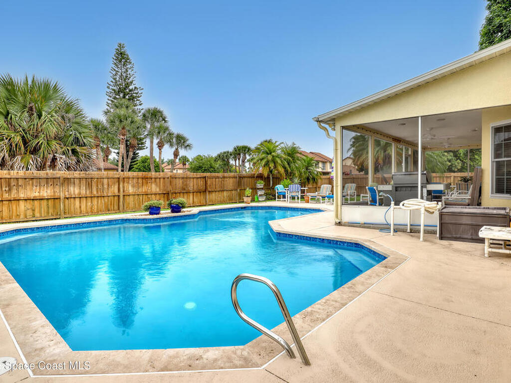 2600 Lowell Circle, Melbourne, FL 32935