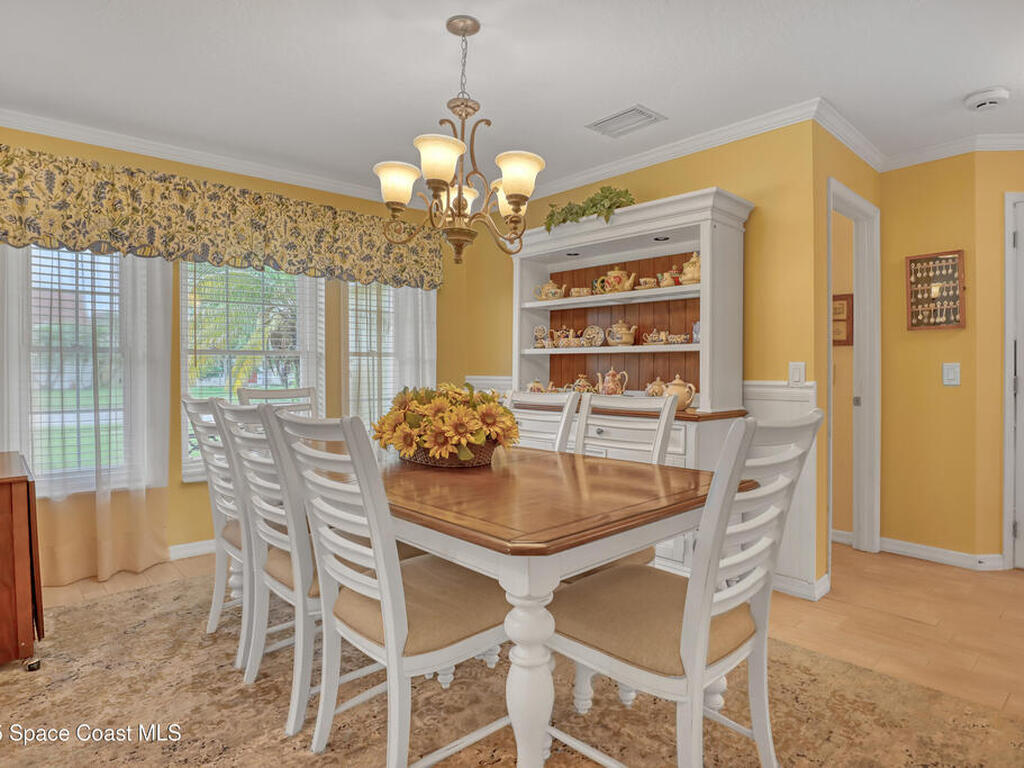 2600 Lowell Circle, Melbourne, FL 32935