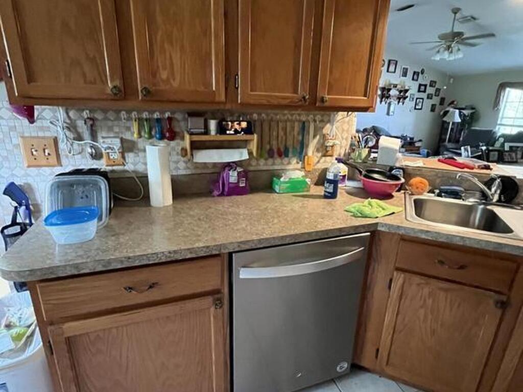 237 Jacaranda Avenue, Palm Bay, FL 32907