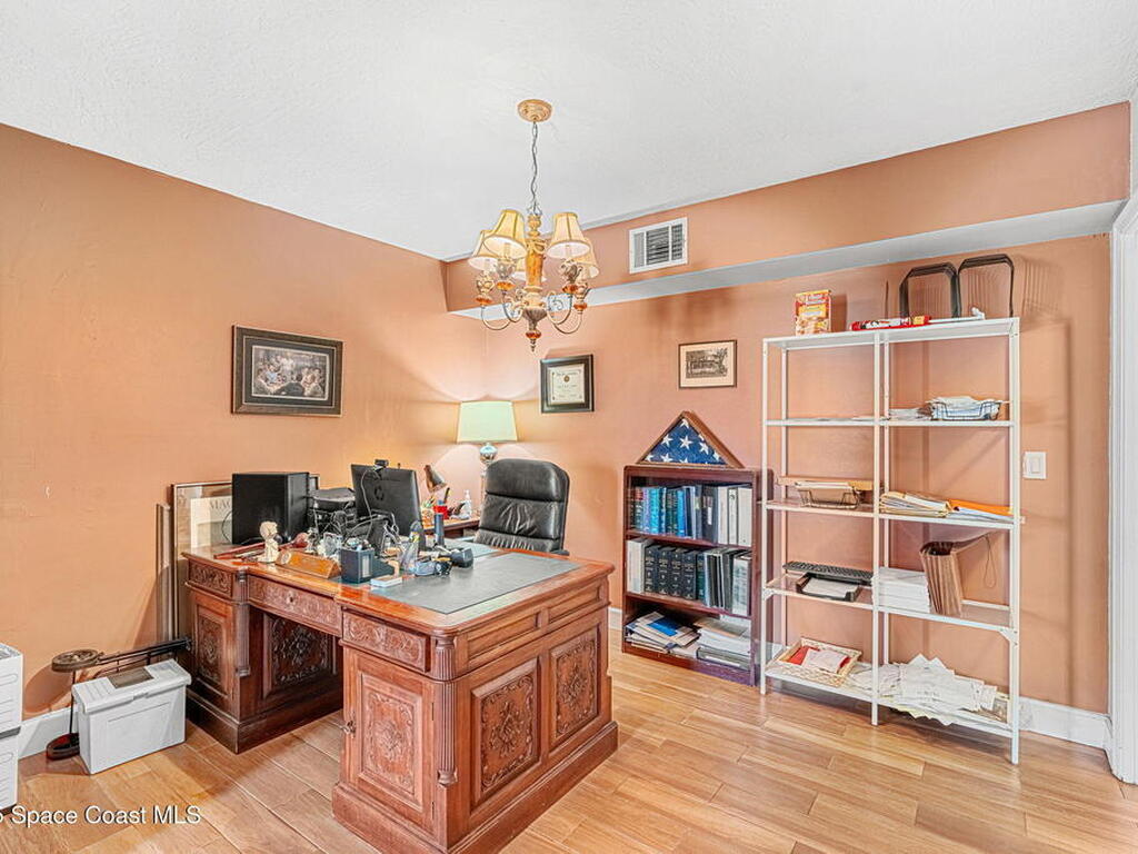 615 Seville Court, Satellite Beach, FL 32937