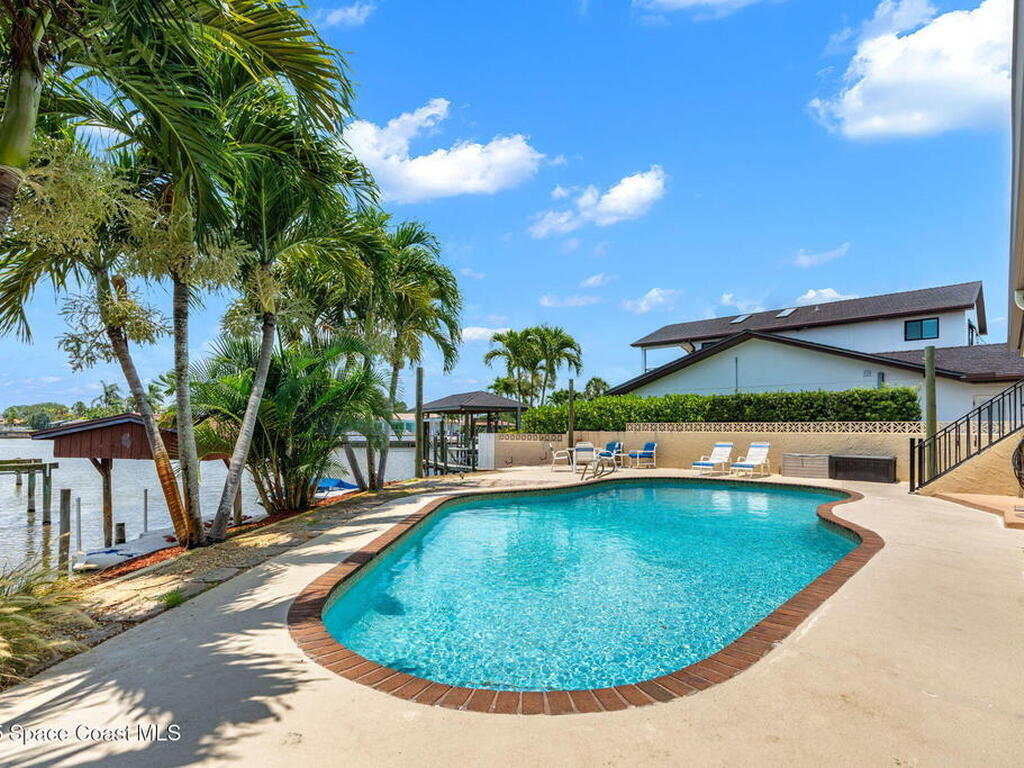 615 Seville Court, Satellite Beach, FL 32937