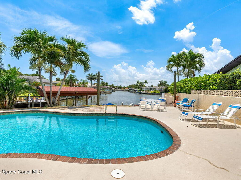 615 Seville Court, Satellite Beach, FL 32937